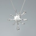 Collier avec pendentif D640 7