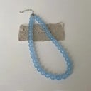 Collier en perles de grandes billes de 10 mm, perles régulièrement enfilées, bijou minimaliste et élégant 3