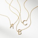 Collier féminin avec lettres de l'alphabet M84 1