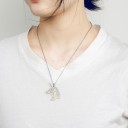 Collier féminin avec pendentif D207 3