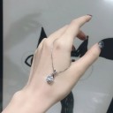 Collier féminin avec pendentif D421 7