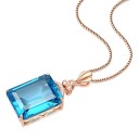 Collier féminin avec pendentif D587 2