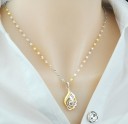 Collier féminin avec pendentif D711 5