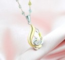 Collier féminin avec pendentif D711 6