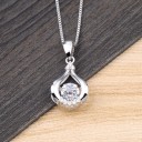 Collier féminin avec pendentif D729 1