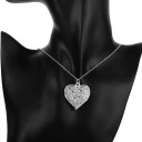 Collier féminin en forme de cœur J546 3