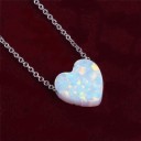 Collier femme avec cœur en opale 3