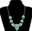 Collier femme avec des fleurs colorées J843 1