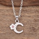 Collier femme avec lettre et fleur 3