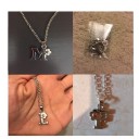 Collier femme avec lettre et fleur 5
