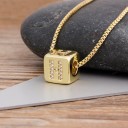 Collier femme avec lettre sur cube 9