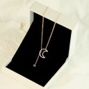 Collier femme avec lune et étoile D117 1