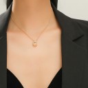 Collier femme avec pendentif couronne 2