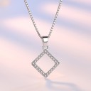 Collier femme avec pendentif D610 9