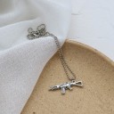 Collier femme avec pendentif pistolet 8