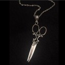 Collier long pour femme avec des ciseaux 2