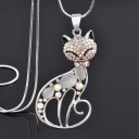 Collier long pour femme avec un chat 4