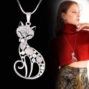 Collier long pour femme avec un chat 1