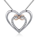 Collier pour femme avec cœurs et infini 1