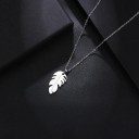 Collier pour femme avec feuille D354 4