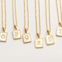 Collier pour femme avec la lettre D387 1