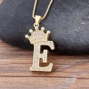 Collier pour femme avec lettre et couronne 8
