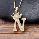 Collier pour femme avec lettre et couronne 17
