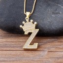 Collier pour femme avec lettre et couronne 29