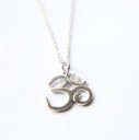 Collier pour femme avec pendentif Om 3