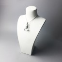 Collier pour femme avec scorpion 1