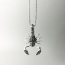 Collier pour femme avec scorpion 3