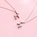 Collier pour femme avec un chien 3