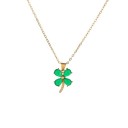 Collier pour femme avec un trèfle à quatre feuilles D823 1