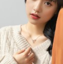 Collier pour femme avec une branche et une perle 3