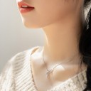 Collier pour femme avec une branche et une perle 4