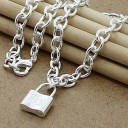 Collier pour femme avec verrou 3