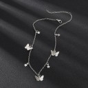 Collier pour femmes avec des étoiles et des papillons 2