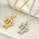 Collier pour femmes avec des symboles 5