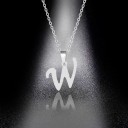 Collier pour femmes avec la lettre D130 25