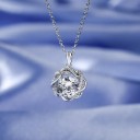 Collier pour femmes avec pendentif D723 3