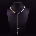 Collier pour femmes avec perles et fleurs 7
