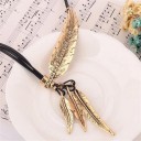 Collier pour femmes avec plumes 1