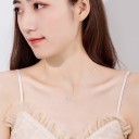 Collier pour femmes avec un nœud D656 6