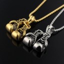Collier pour homme avec gants 1