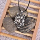 Collier pour homme avec loup D319 5