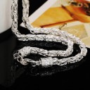 Collier 4