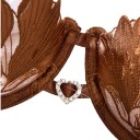 Completo da donna in lingerie con reggiseno semi-trasparente con ferretti e fiori ricamati e perizoma con applicazione floreale e fianchi regolabili 8