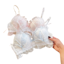 Completo di biancheria intima da donna in pizzo con dettagli in laccetti e volant in cotone leggero, reggiseno e slip per l'uso quotidiano 9