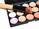 Concealer-palette med makeupbørste 3