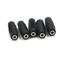 Conector jack 3,5 mm fêmea para fêmea para prolongamento de cabo de auscultadores e ligação de cabos de áudio. Tomadas em ambas as extremidades. Preto 4